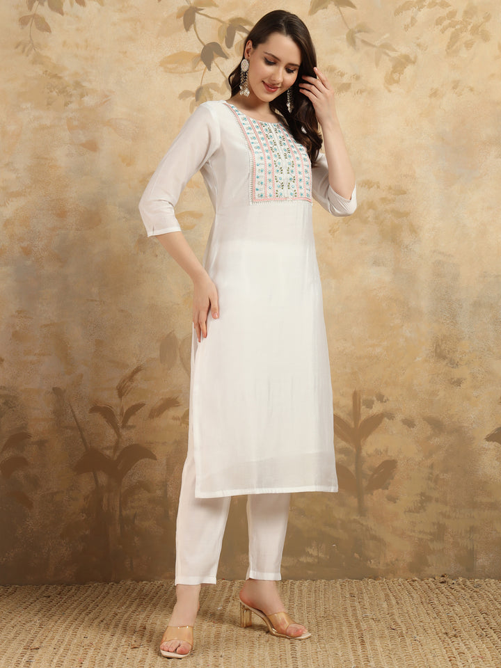 Elegant Chanderi Salwar Kameez with Intricate Embroidery | Perfect for Festive Celebrations and Traditional Occasions