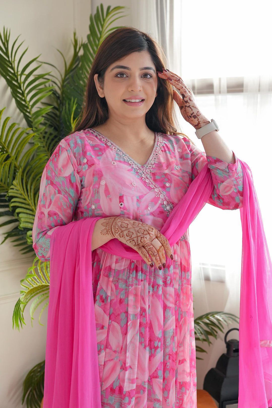 Elegant Pink Georgette Salwar Kameez with Floral Print | Stylish Ethnic Wear