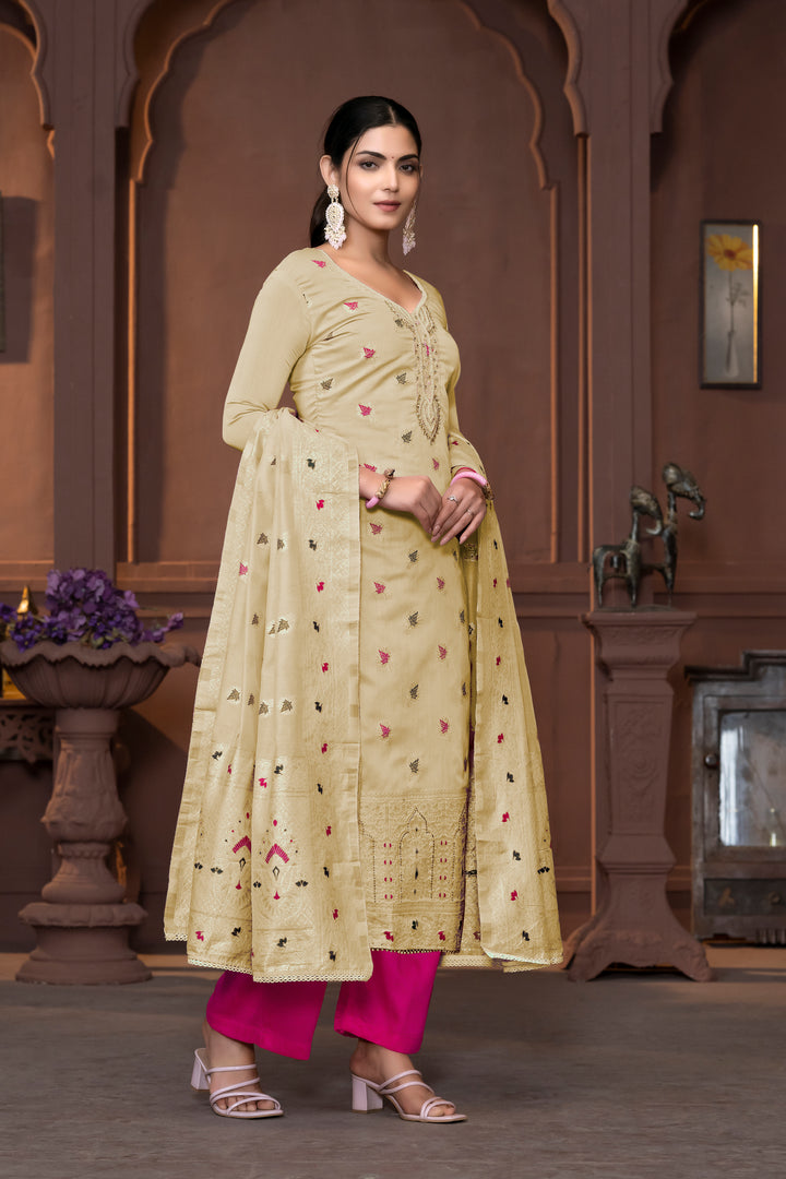 Graceful Muslin Salwar Kameez with Embroidered Detailing and Banarasi Dupatta | Perfect for Festive and Wedding Looks.