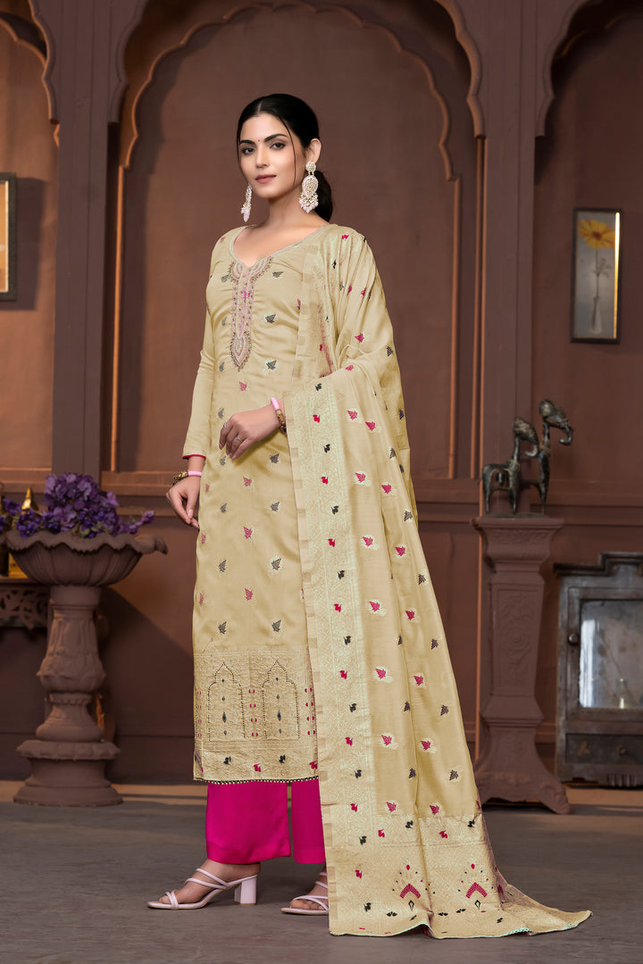 Graceful Muslin Salwar Kameez with Embroidered Detailing and Banarasi Dupatta | Perfect for Festive and Wedding Looks.