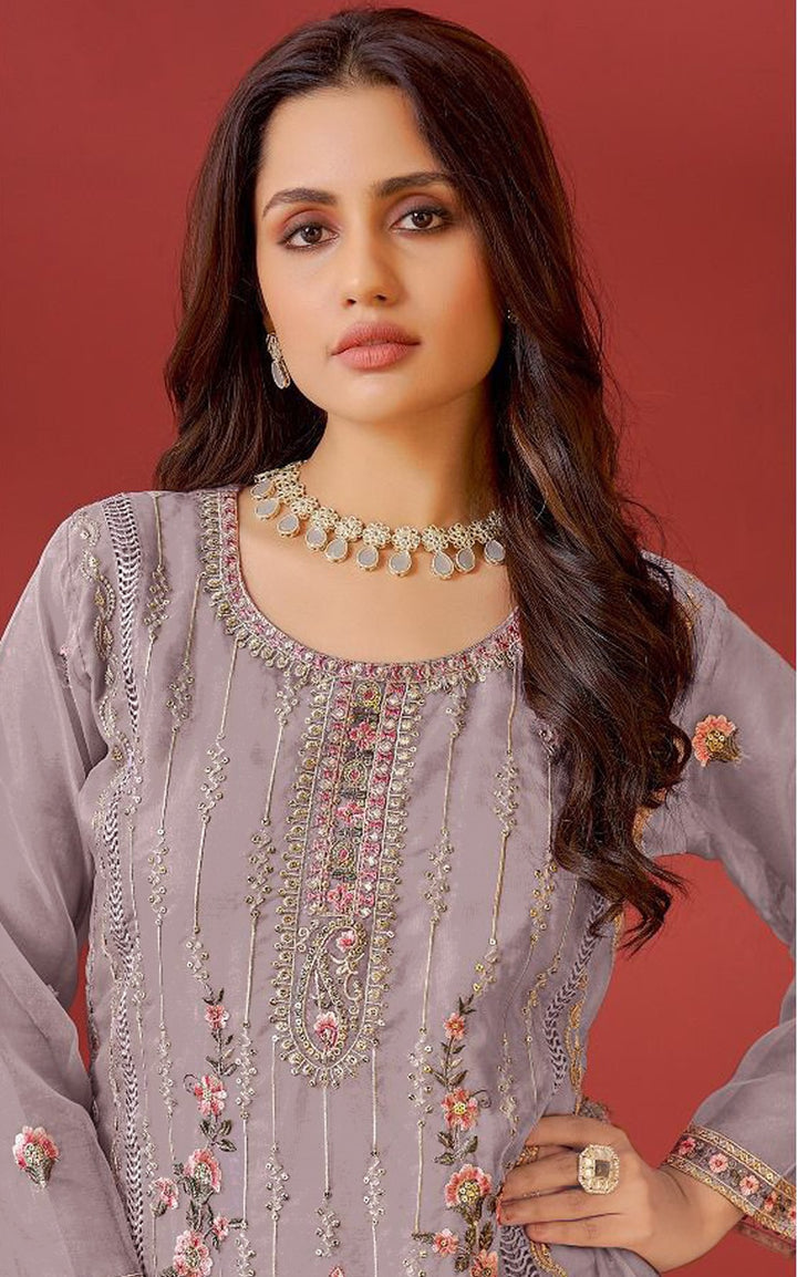 Luxurious Organza Salwar Kameez with Fine Embroidery | Stylish Ethnic Wear for Women