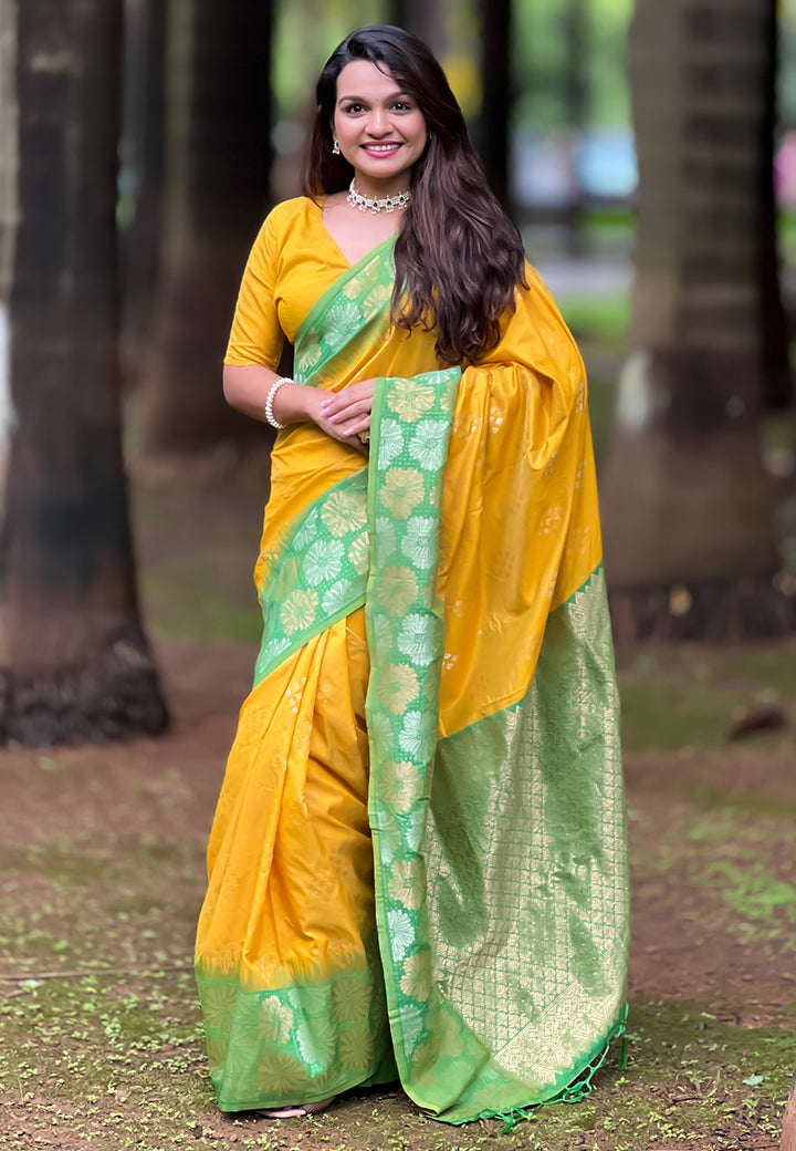 Designer Soft Silk  Saree | Beautified with Weaving Dual Jari Designer Work