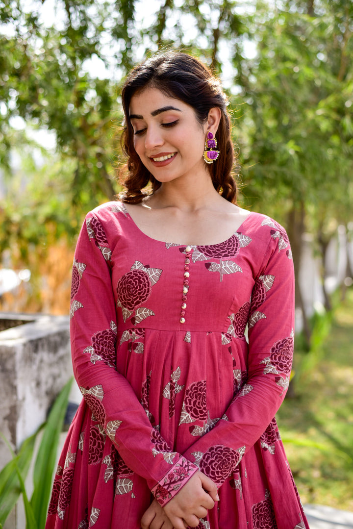 Stylish Pink Kurti & Palazzo Set | Boat Neck Handwork & Crepe Inner Fabric