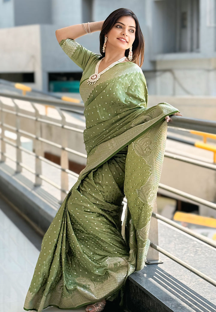 Stunning Banarasi Silk Saree | Crafted for Timeless Elegance