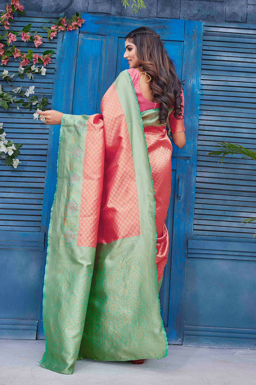 Elegant Silk-Blend Jacquard Saree | Designer Styles for Special Events