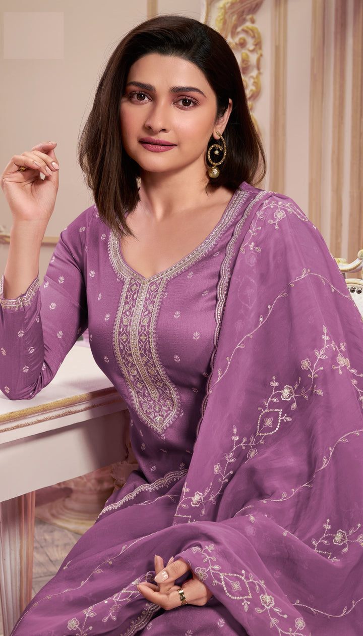 Charming Silk Georgette Salwar Kameez with Delicate Embroidery | Perfect for Elegant Occasions