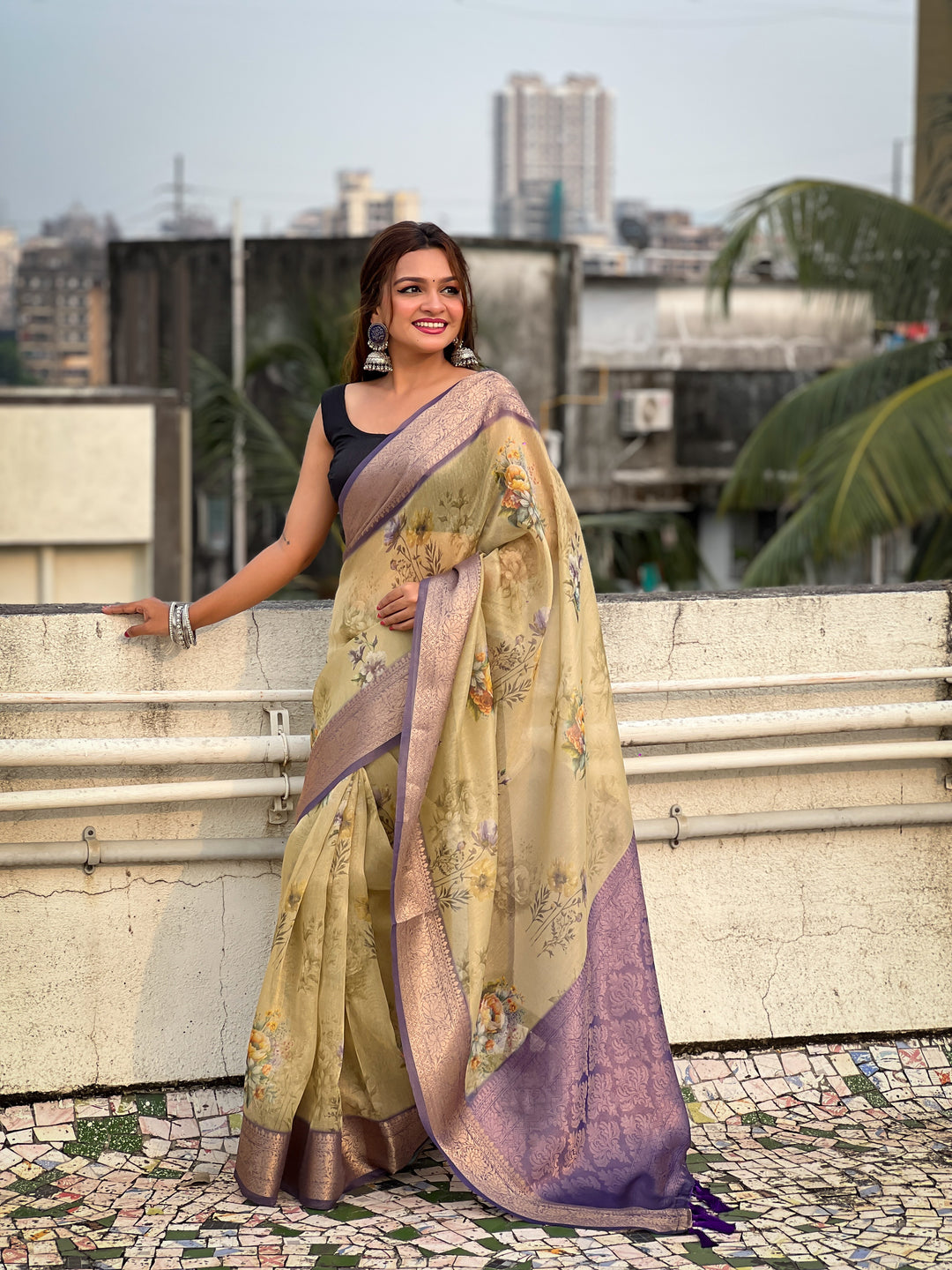 Designer Floral-Printed Tissue-Crush Saree | Special Event & Wedding Ready