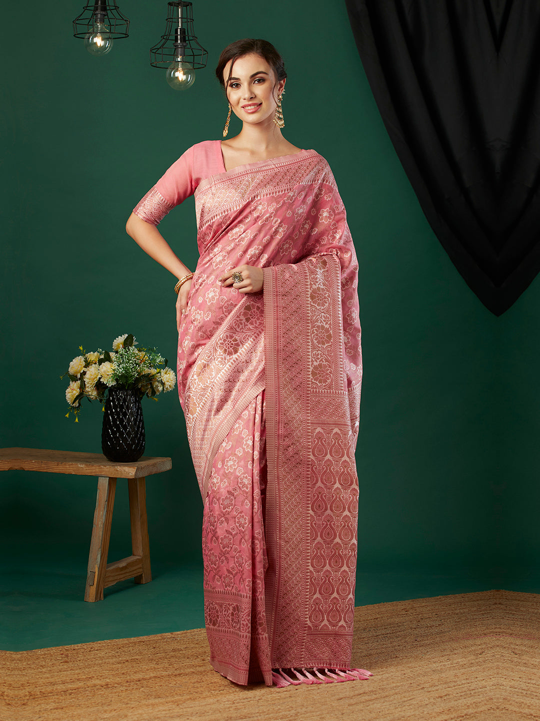 Linen Saree with Woven Jacquard Design | Perfect for Weddings and Festive Events