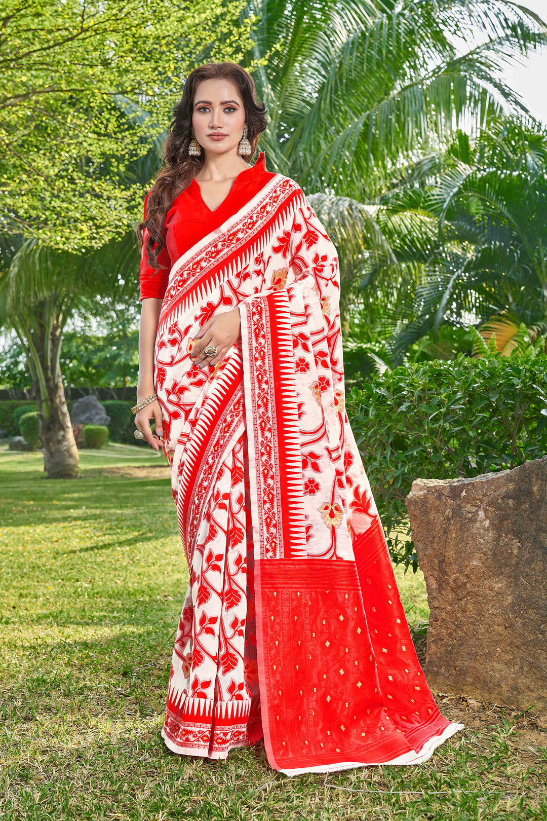 Elegant Silk-Cotton Saree with Woven Thread Design | Perfect for Weddings & Festivities