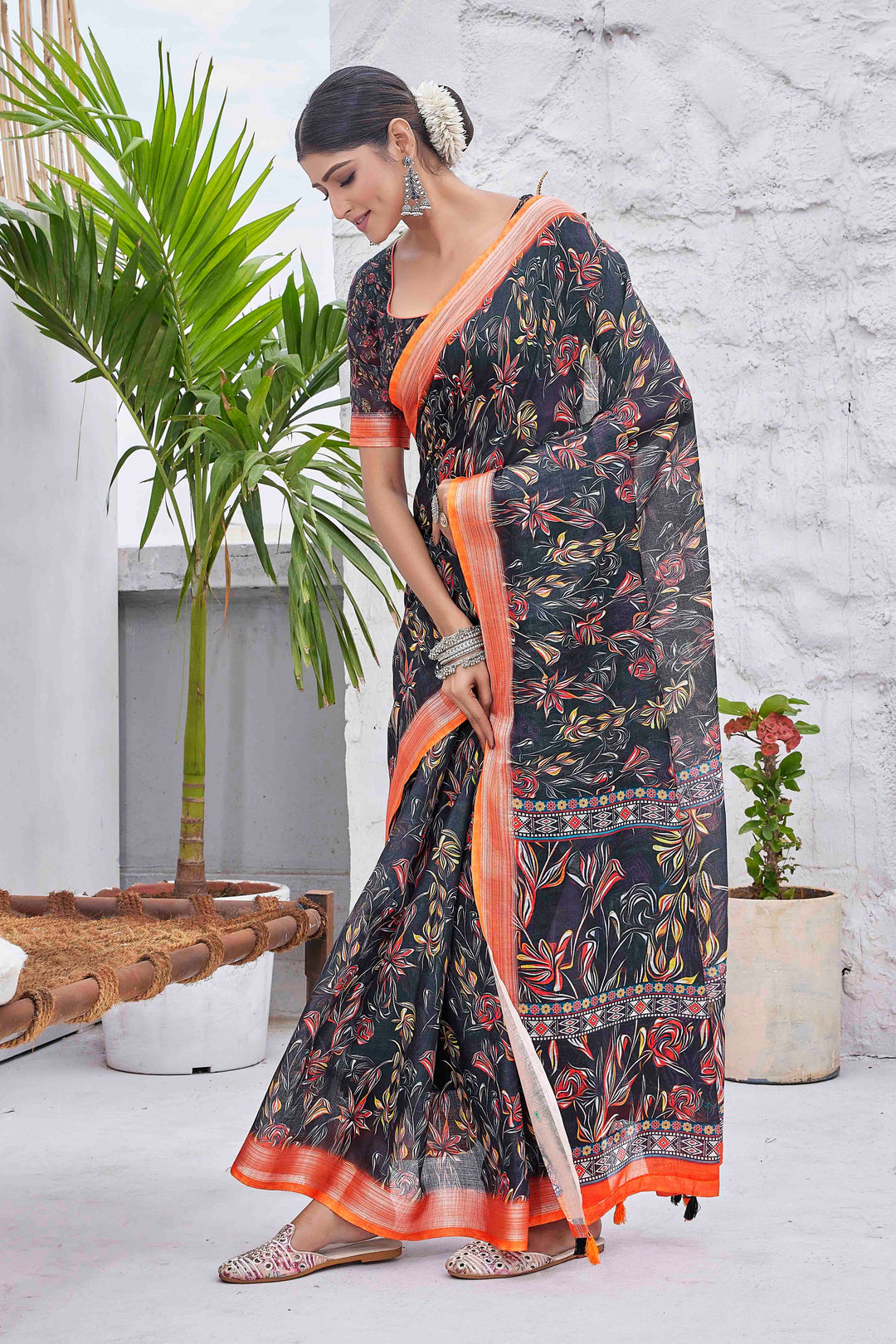 Designer Digital Printed Linen-Blend Saree | Perfect for Weddings & Events