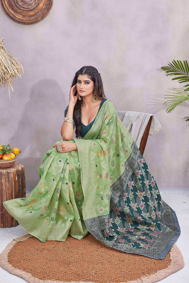 Elegant Silk-Blend Jacquard Saree | Designer for Weddings & Special Events