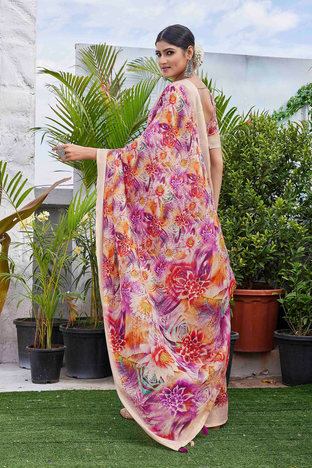 Designer Digital Printed Linen-Blend Saree for Special Events | Elegant Look