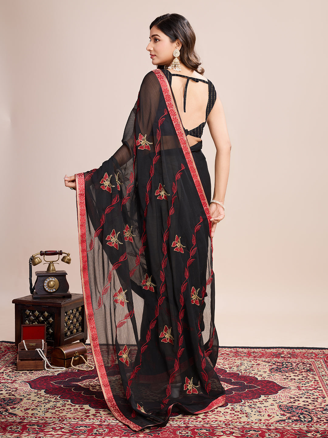 Designer Embroidered Georgette Saree | Digital Print for Weddings & Festive Celebrations