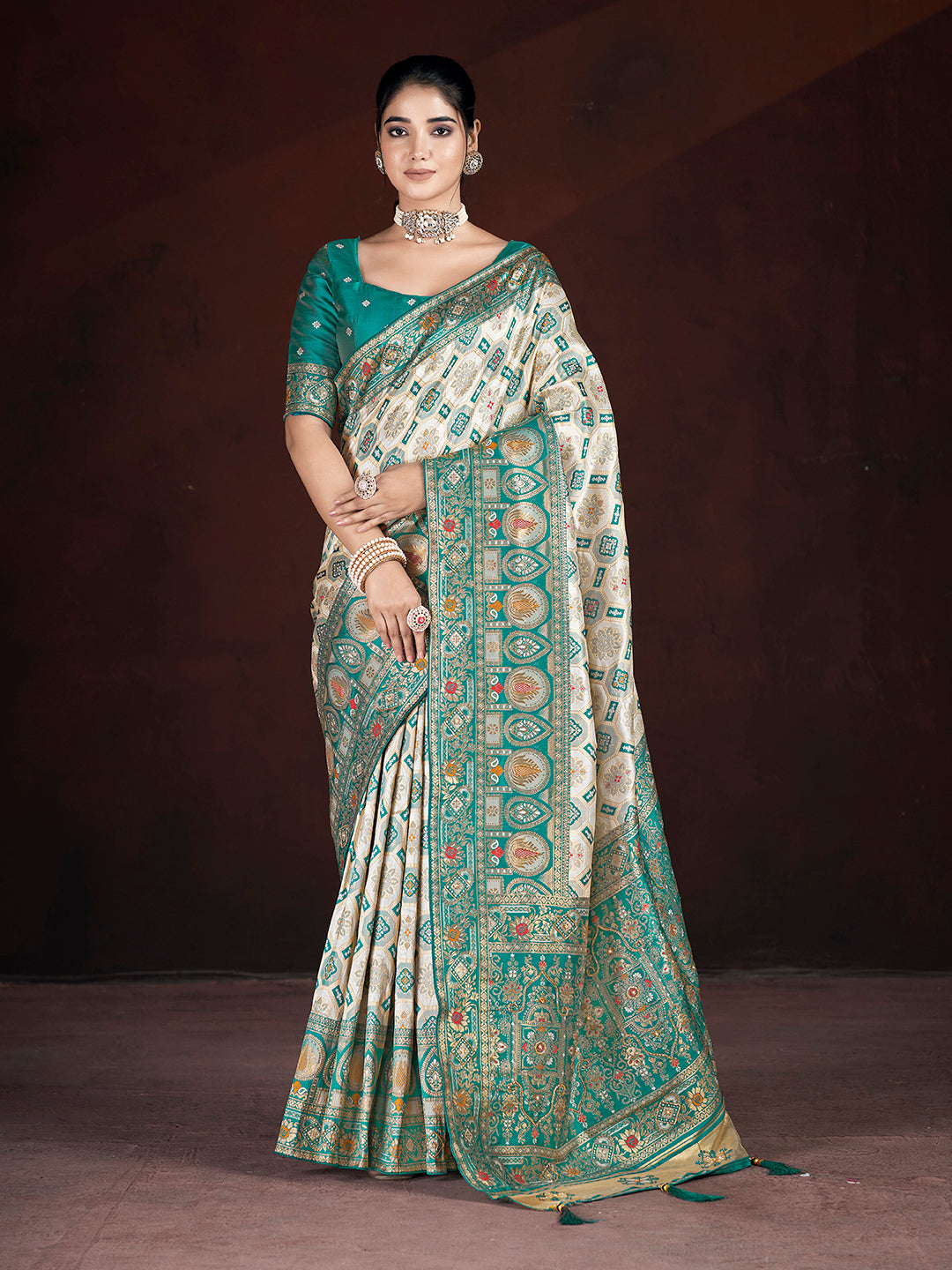 Elegant Rama Banarasi Saree | Multi Thread & Motif Work for Festive Occasions