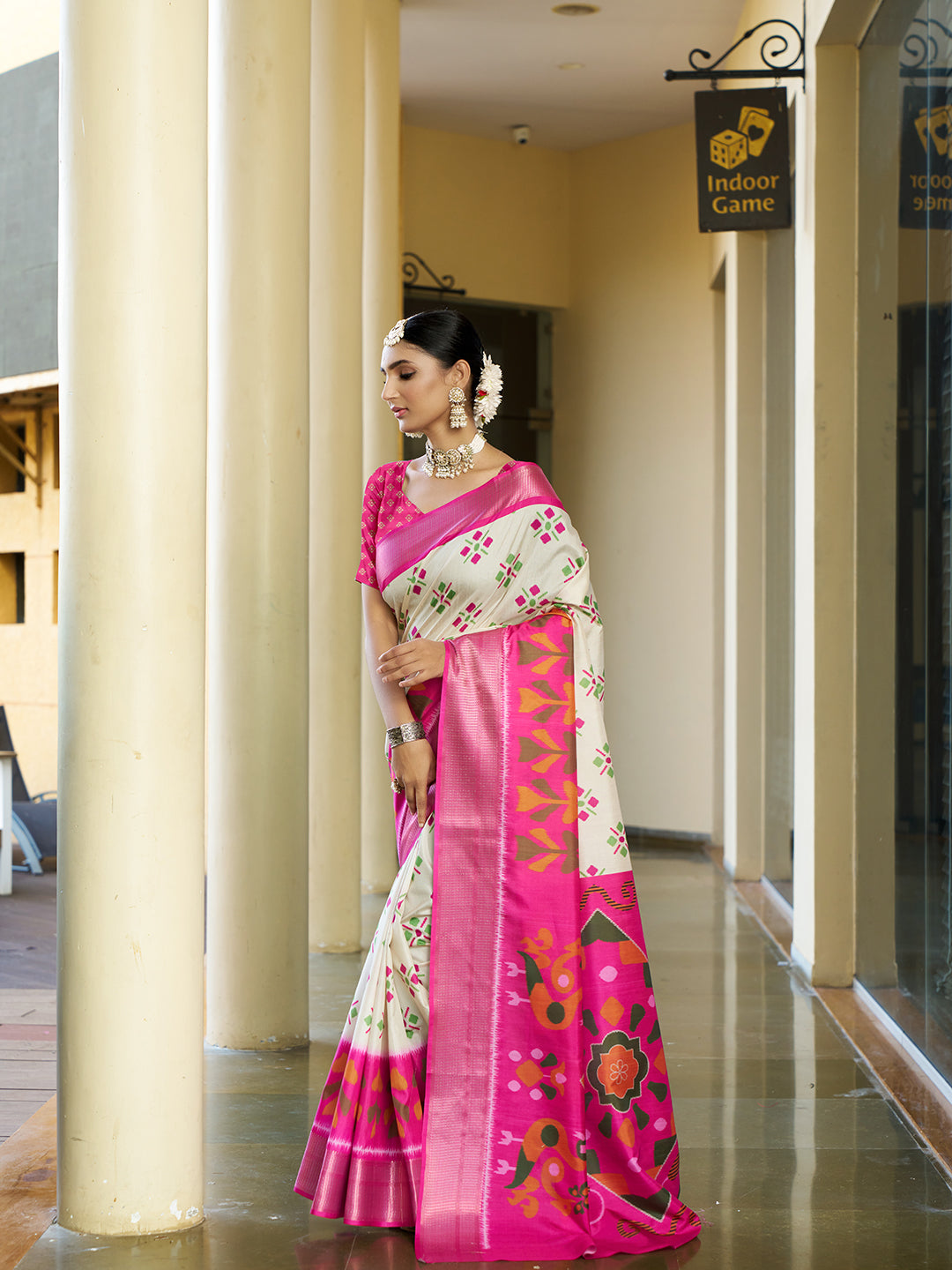 Designer Crepe Saree with Digital Print | Elegant Traditional Wear for Weddings