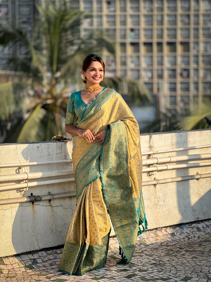 Designer Tissue-Silk Saree with Jari Weaving | Perfect for Weddings & Festive Events