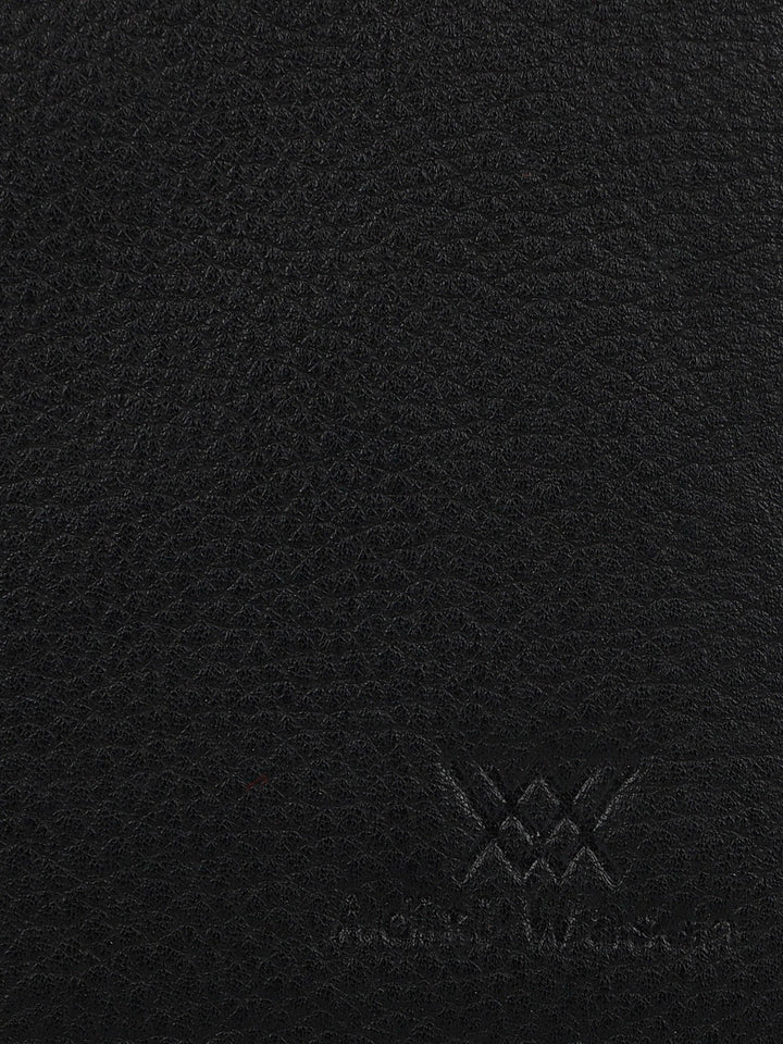 Black bi-fold Wallet