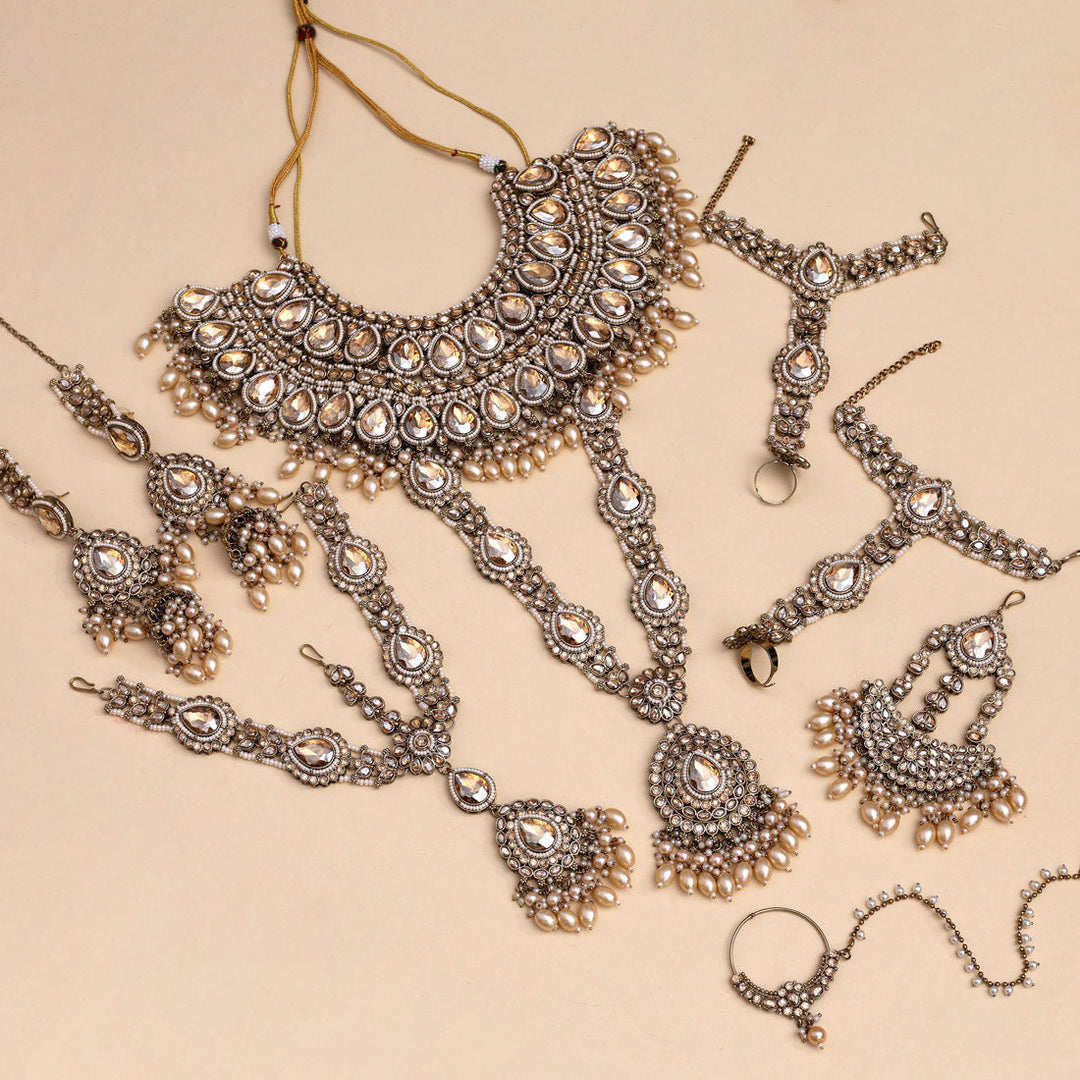 Elaborate Kundan Bridal Set | Traditional Wedding Jewelry