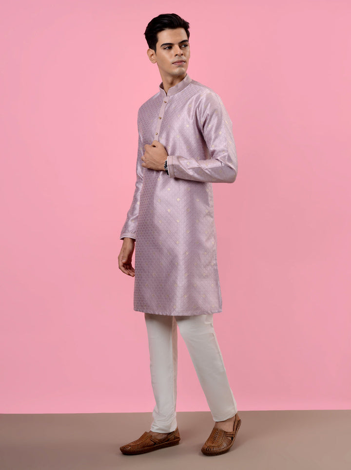 Unique garnet pink kurta pajama made of silk jacquard, perfect for USA celebrations.