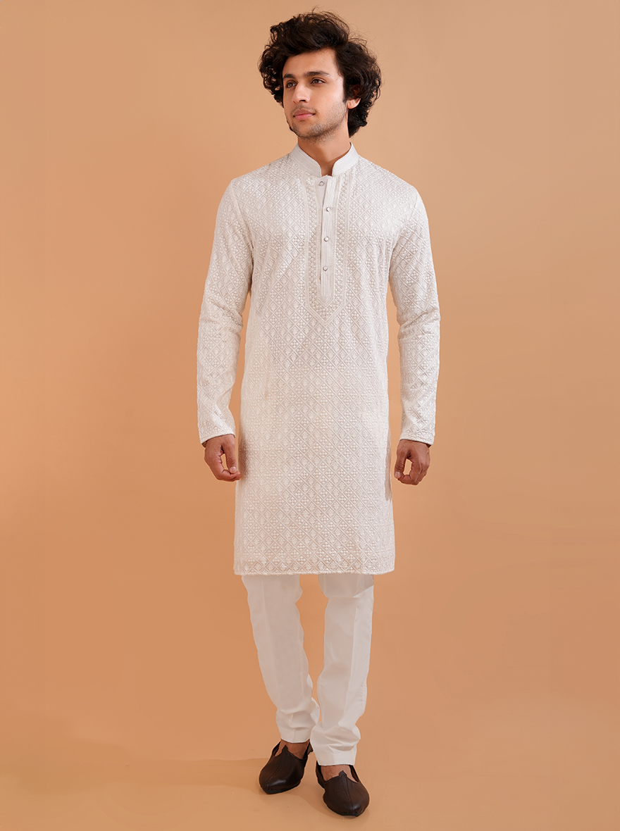 Men’s elegant white kurta pajama, perfect for USA special occasions.