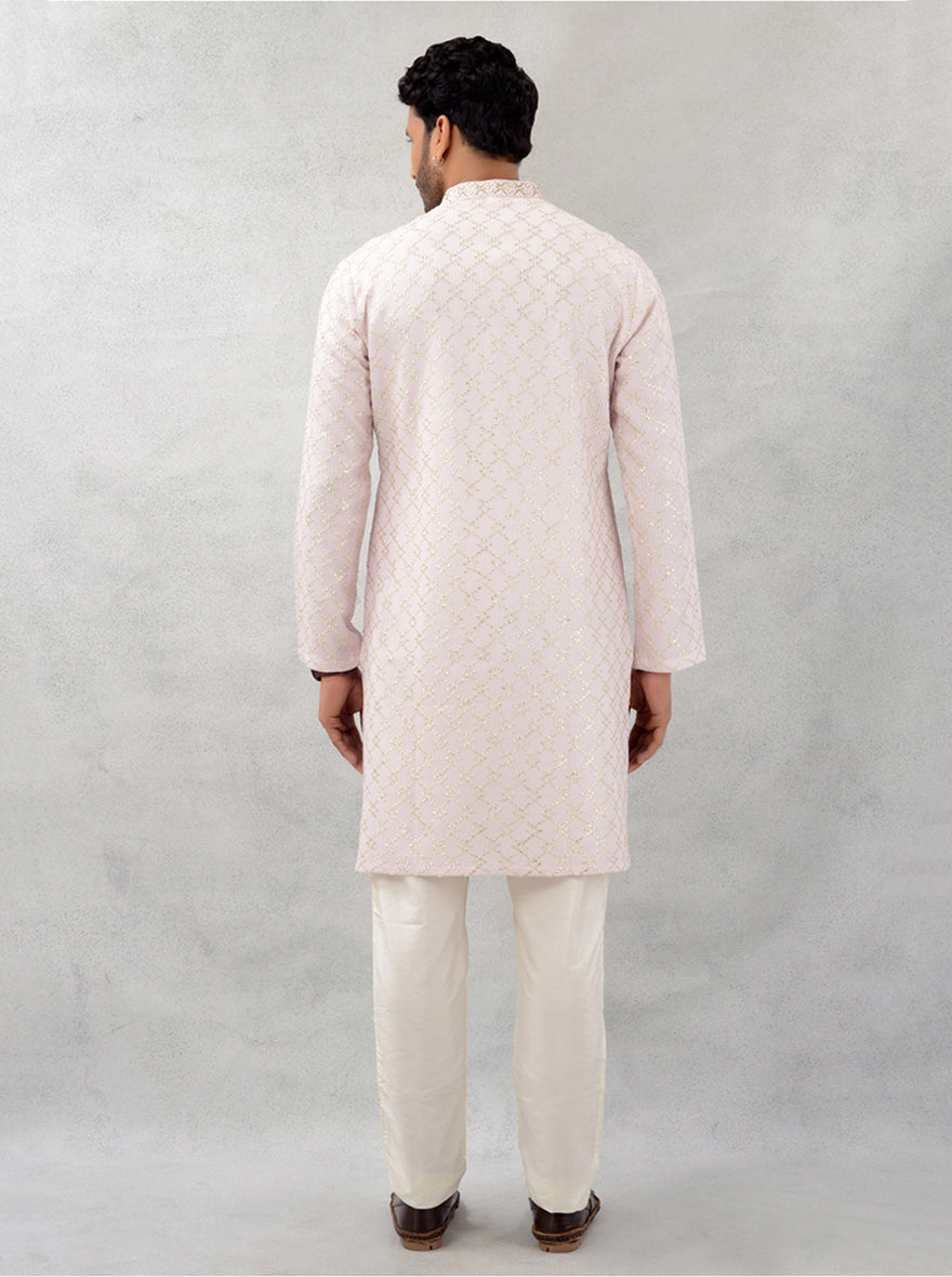 Luxurious georgette kurta enhancing your festive look.