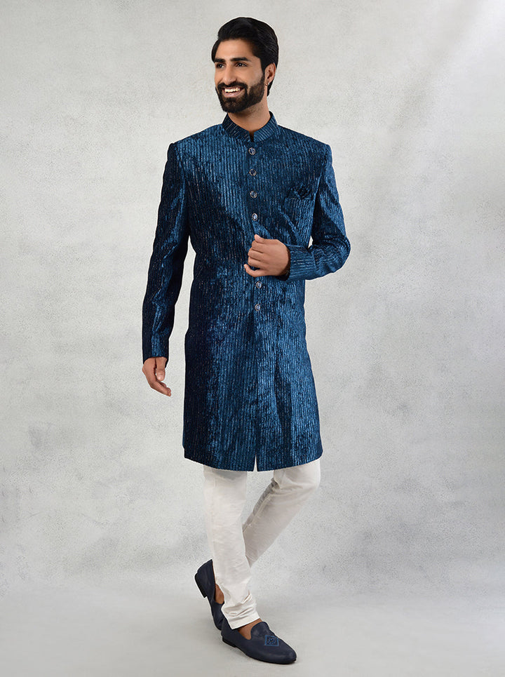 Capture attention with our luxurious Blue Velvet Indo Western attire, blending tradition and contemporary style.