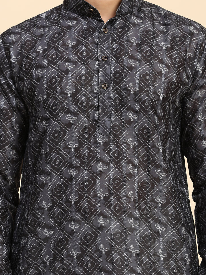 Stylish black kurta pajama for men with modern digital geometric print.