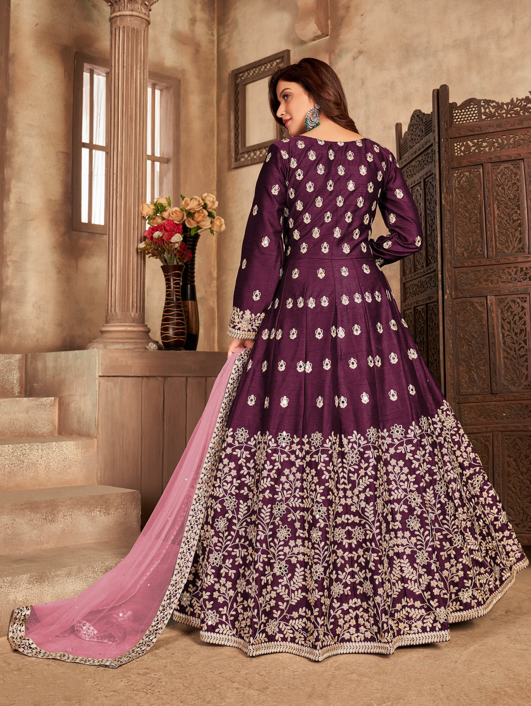 Chic purple salwar kameez showcasing exquisite craftsmanship, designed for modern women attending special occasions in the USA.