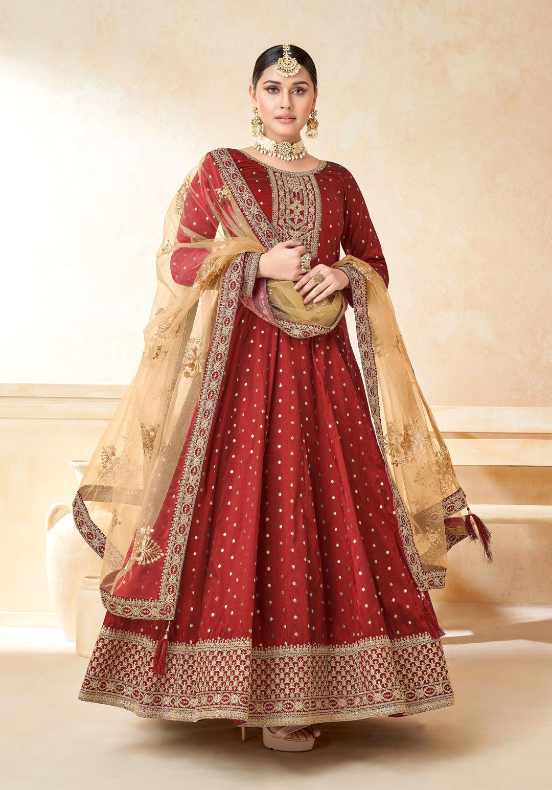 Create lasting impressions with red salwar kameez, featuring an elegant ensemble perfect for events and celebrations.