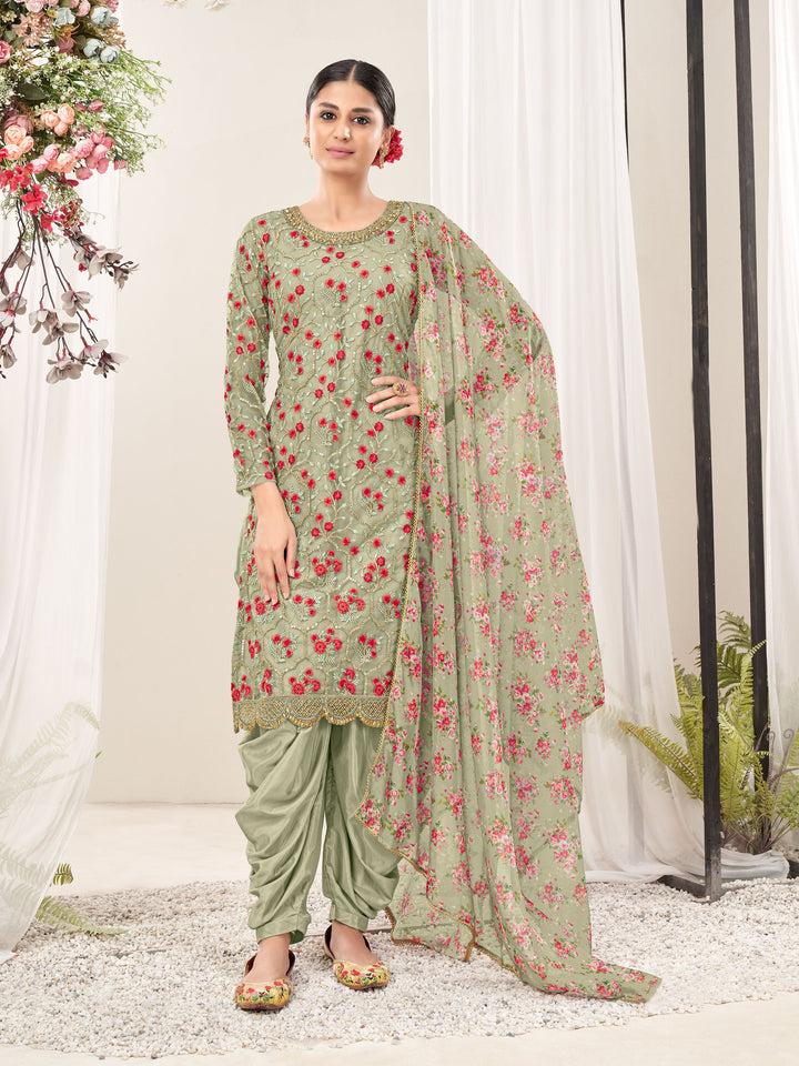 Chic pista green salwar kameez designed for modern women, ideal for celebrations and cultural gatherings in the USA.