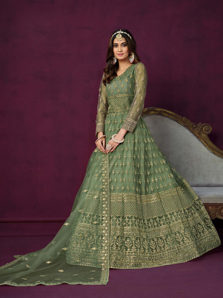 Stylish mehendi salwar kameez designed for modern women, perfect for celebrations.