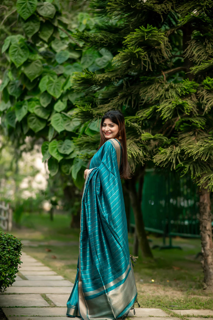 Exquisite purple Banarasi saree with stunning zari pattern, perfect for cultural events and weddings.