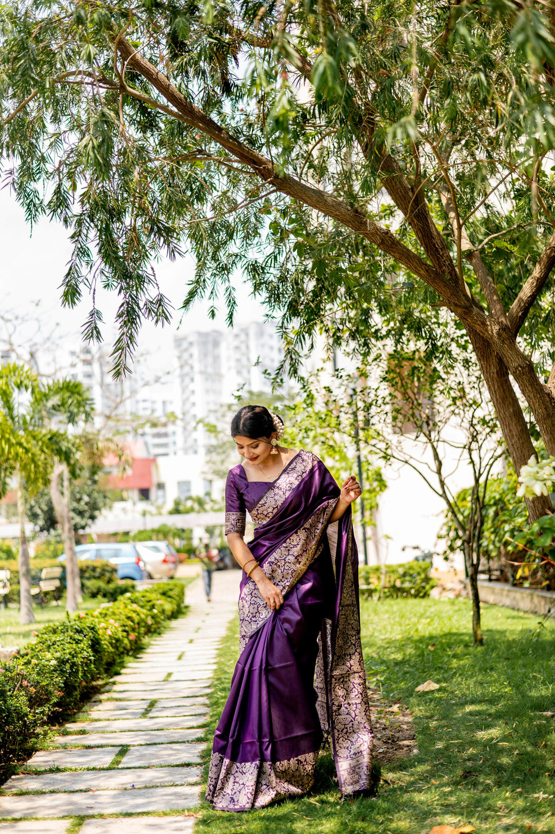 Gorgeous sea-blue handloom raw silk saree with rich weaving pallu and blouse piece, ideal for traditional celebrations.