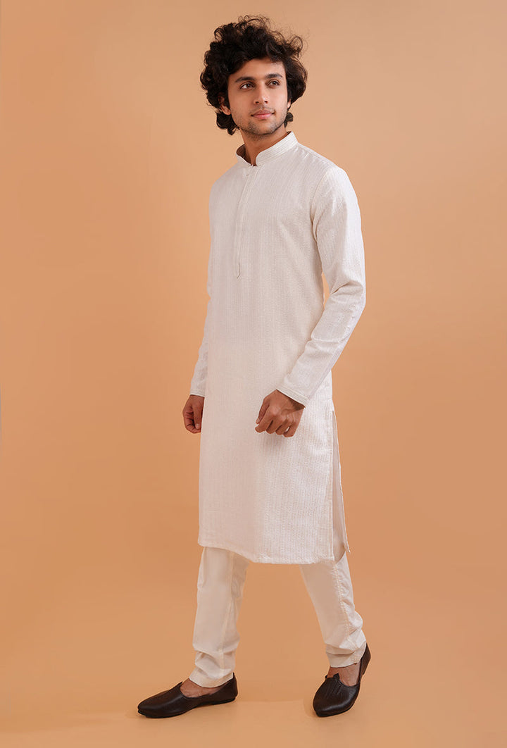 USA men’s cream silk kurta, perfect for special celebrations.