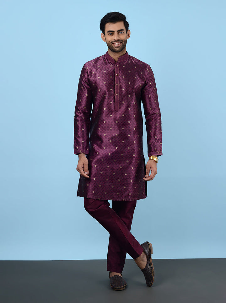 Perfect for gatherings, this Onion Wine Kurta Pajama adds sophistication to any event.