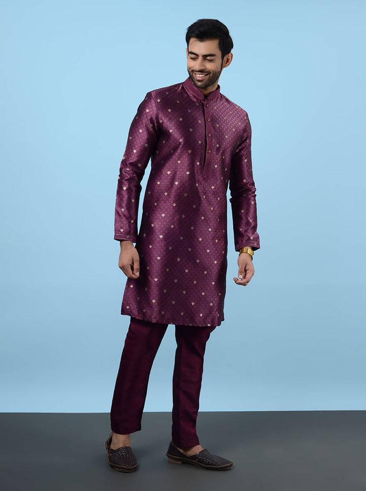 Experience style and comfort with this fashionable Onion Wine Kurta Pajama.