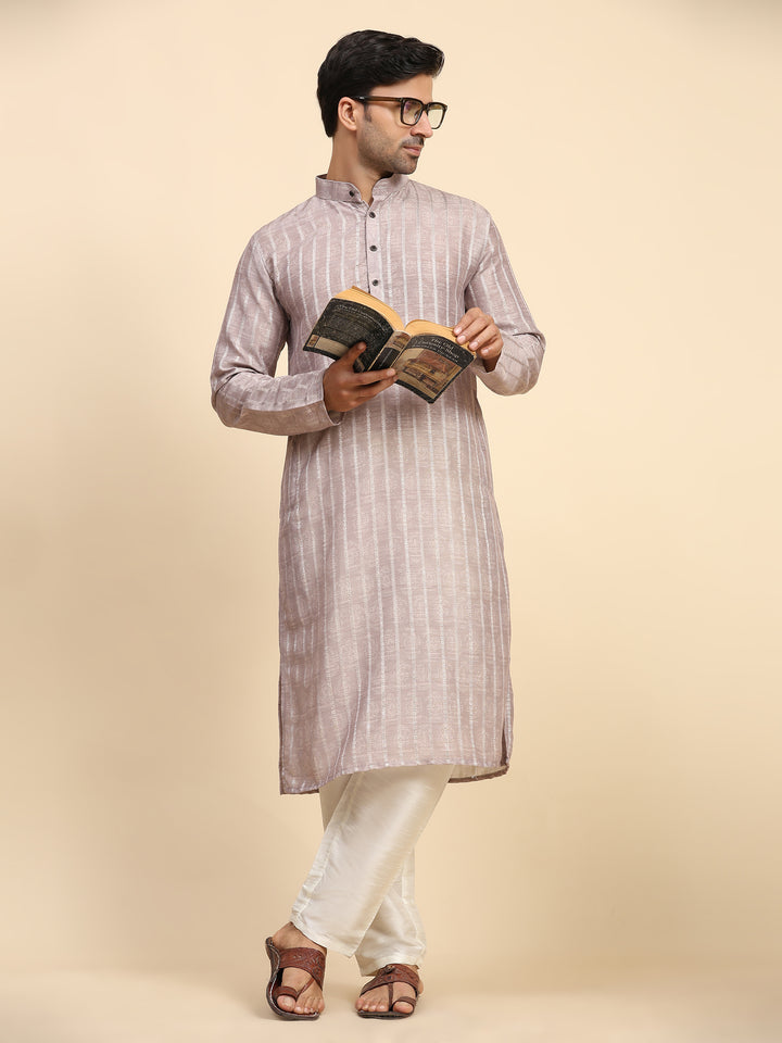 Men's light mauve kurta with delicate digital print, perfect for sangeet.