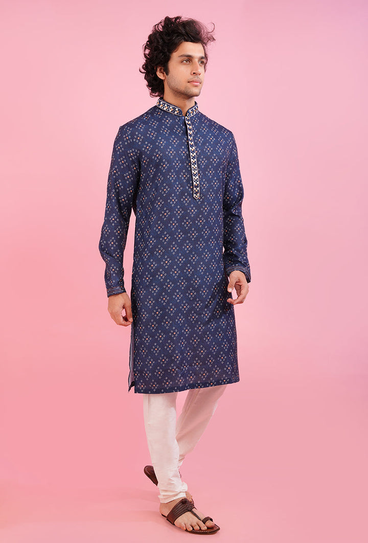 Stylish silk kurta for men, perfect for USA mehndi events.