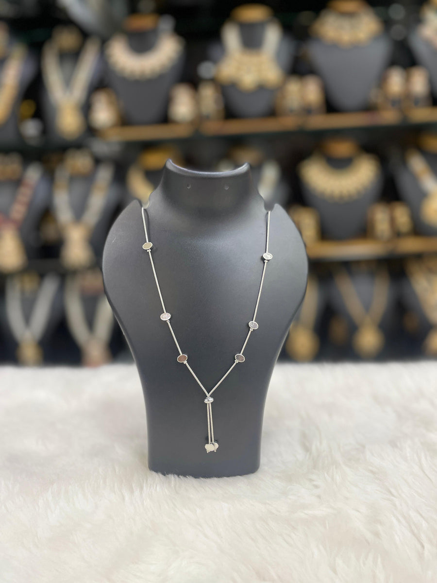 Elegant silver diamond necklace in sterling silver, perfect for weddings and parties, stylish jewelry for USA fashion trends."