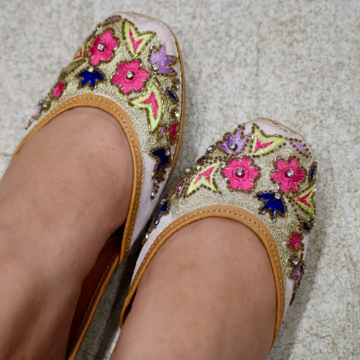 Multi-Floral Leather Jutti | Handcrafted Traditional Footwear with Colorful Embroidery