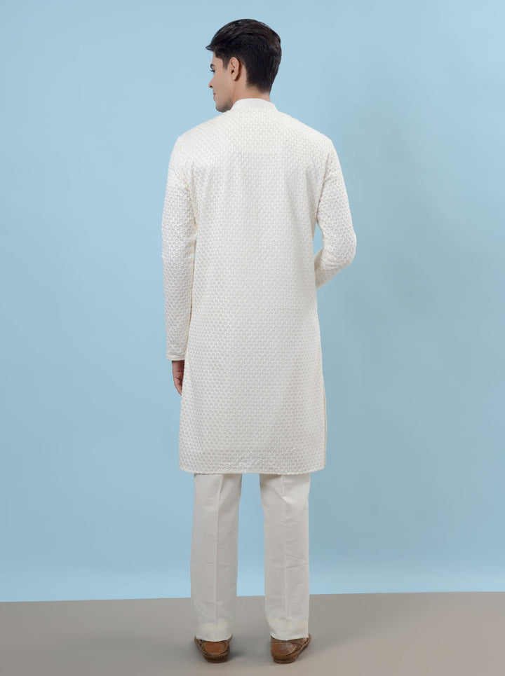 Comfortable cream kurta pajama for celebrations, perfect for festive events in the USA.