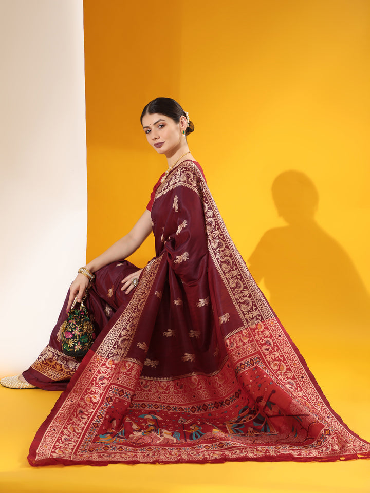 Stunning soft raw silk saree with antique design, contrast pallu, and blouse piece