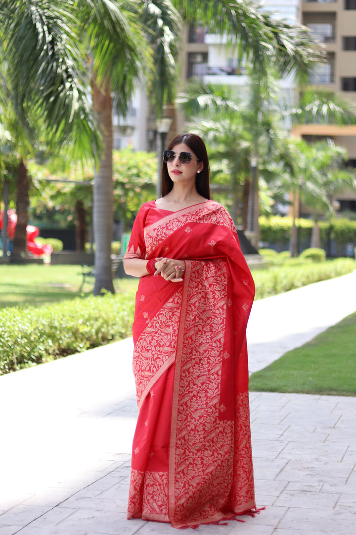 Traditional Banglori handloom saree with intricate butties and woven pallu