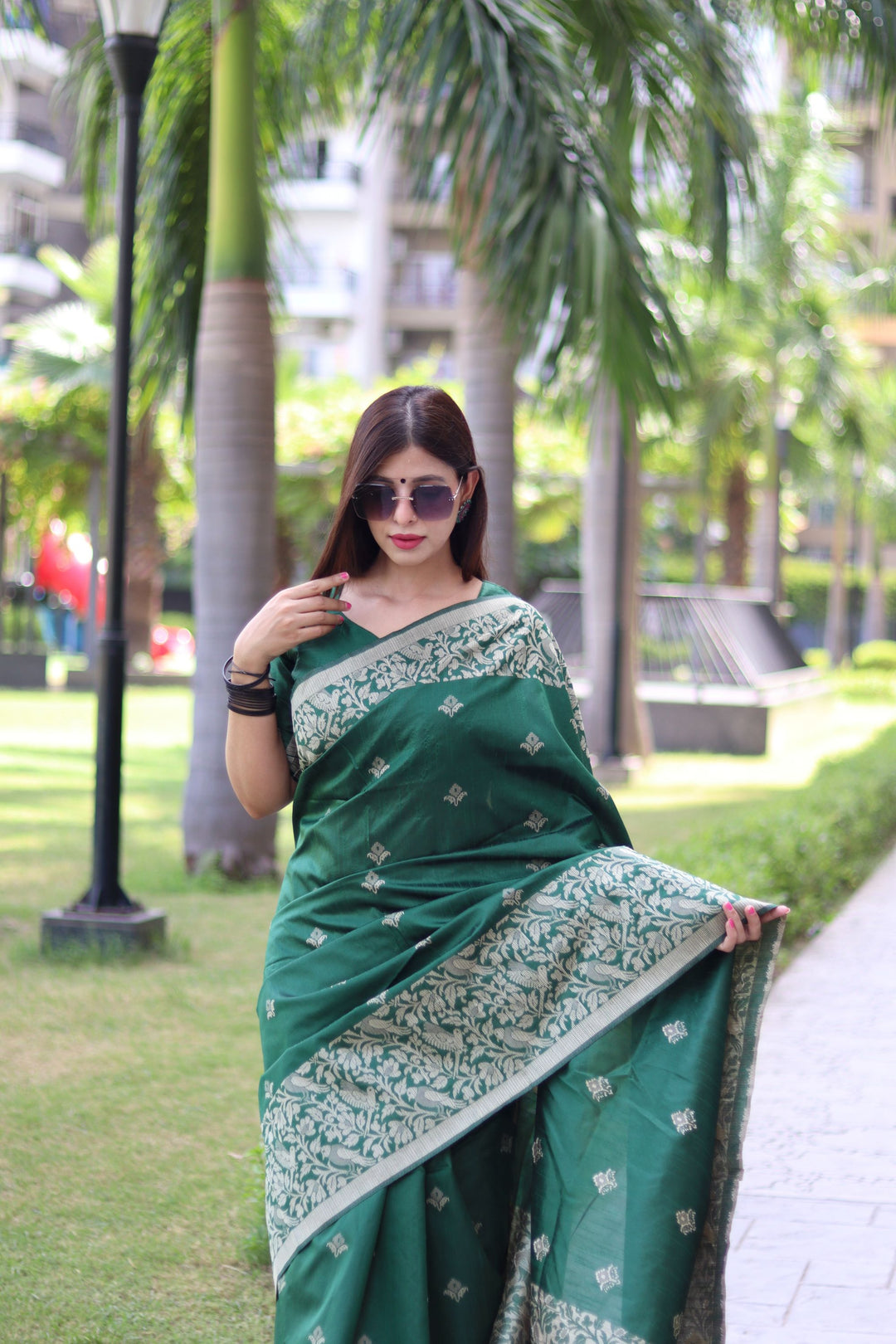 Beautiful Banglori raw silk saree with woven pallu and detailed butties for events