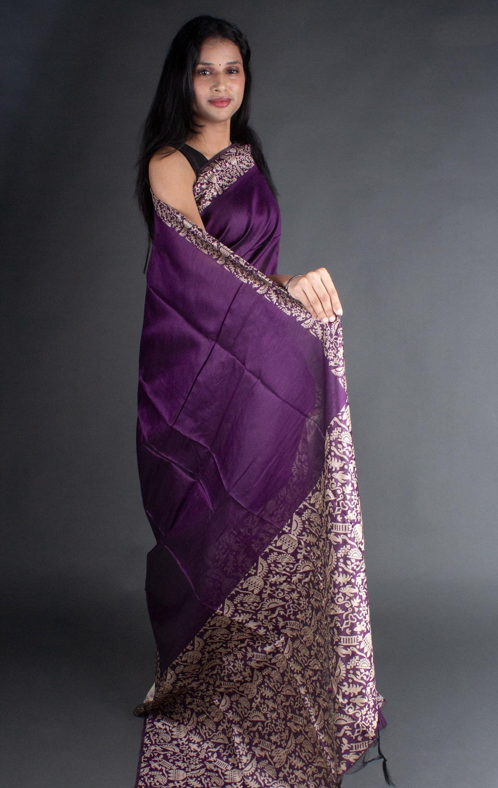 Sophisticated purple Banglori handloom raw silk saree with a luxurious pallu, perfect for traditional occasions.