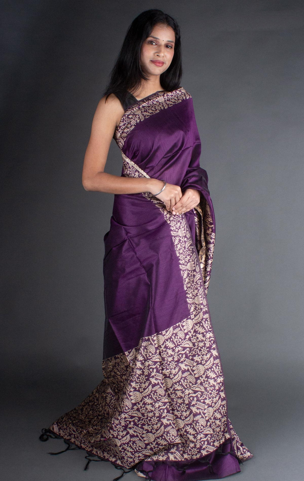 Timeless purple Banglori raw silk saree with a rich pallu, perfect for Indian weddings and ceremonies.