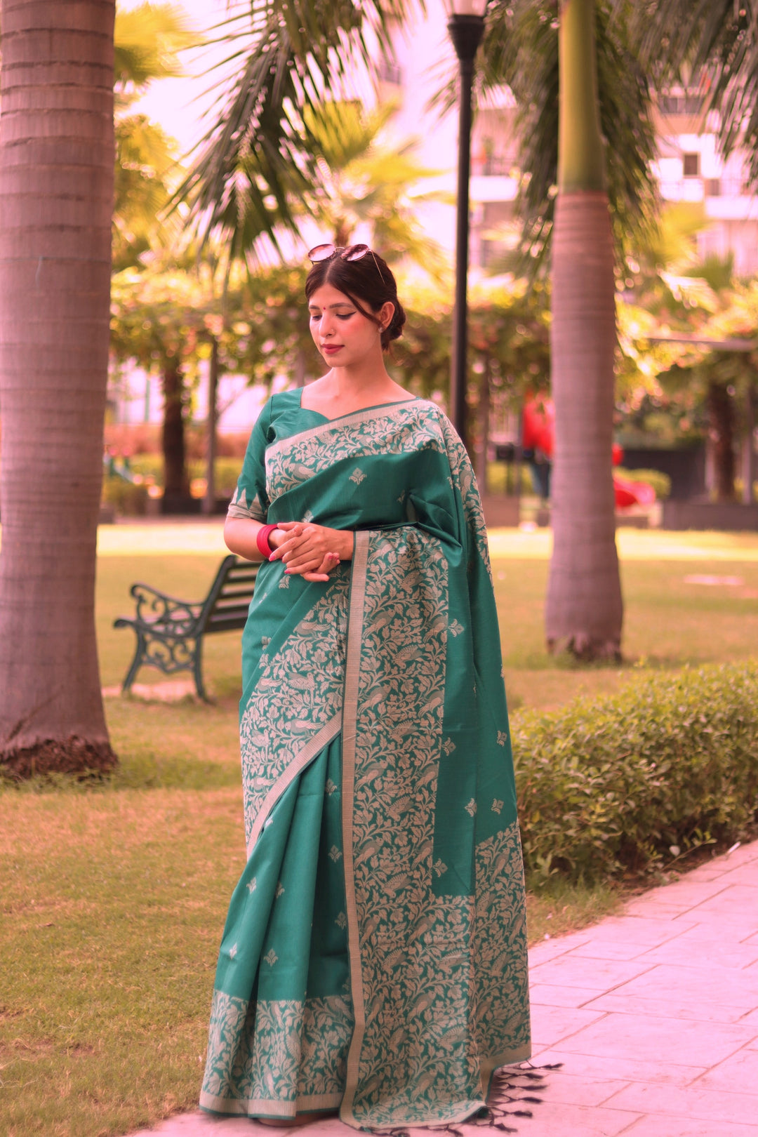 Timeless handloom Banglori raw silk saree with intricate butties for weddings