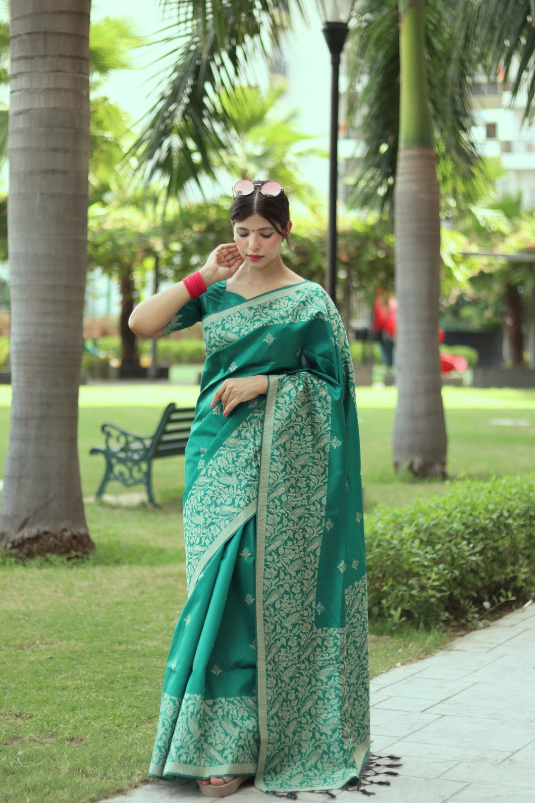 Elegant Banglori raw silk saree with woven pallu and intricate butties for celebrations