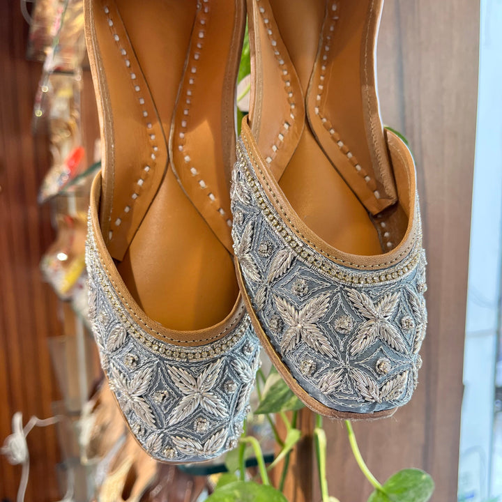 Silver Royale Handcrafted Juttis | Designer Leather with Regal Silver Embroidery