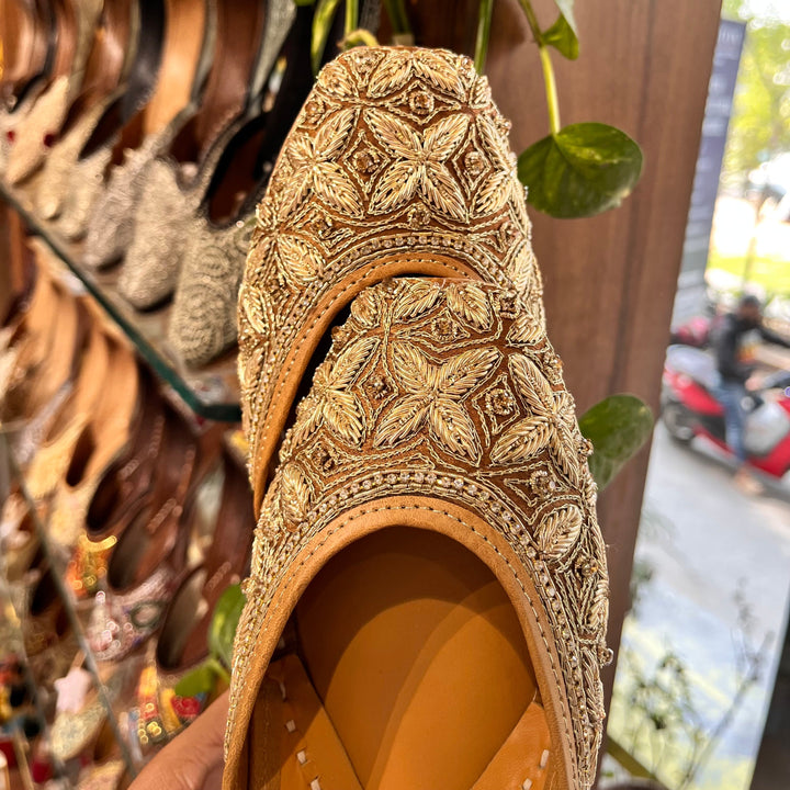 Golden Heritage Juttis | Handcrafted Leather with Intricate Gold Threadwork